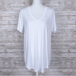 New Amaryllis Womens Tunic Top L Short Sleeved VNeck White 555A